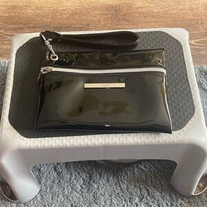 Wristlet, black Patten, leather, Jones of New York.